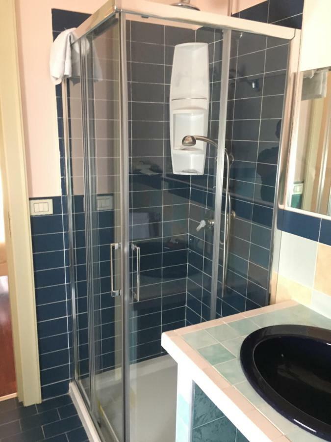 Gioviale Rooms ปอร์ติชี ภายนอก รูปภาพ