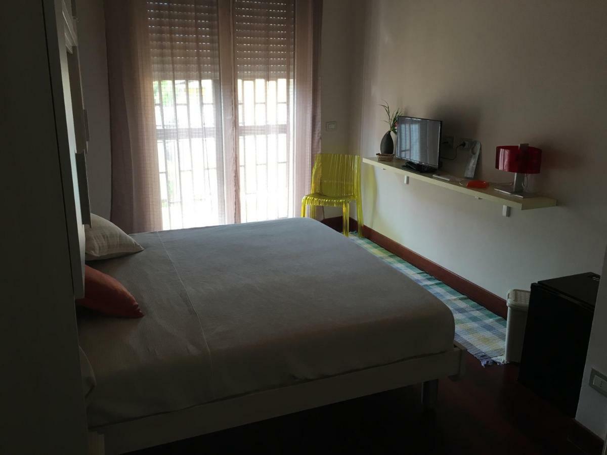 Gioviale Rooms ปอร์ติชี ภายนอก รูปภาพ